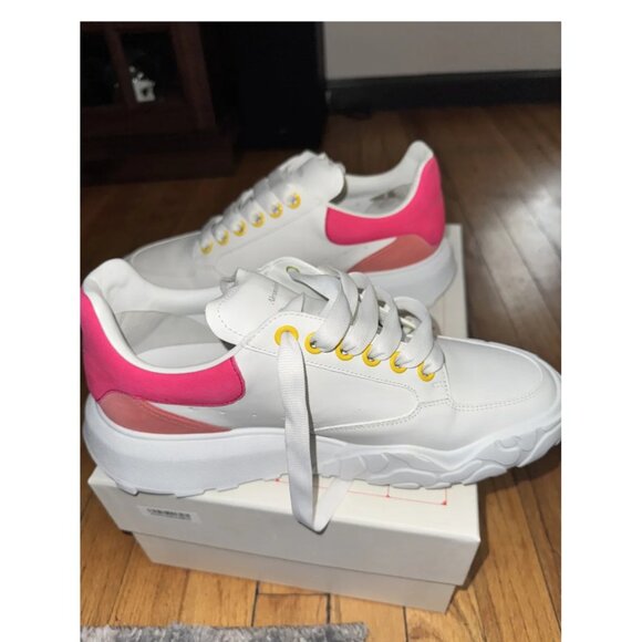 Alexander McQueen white tennis shoes - Picture 6 of 8